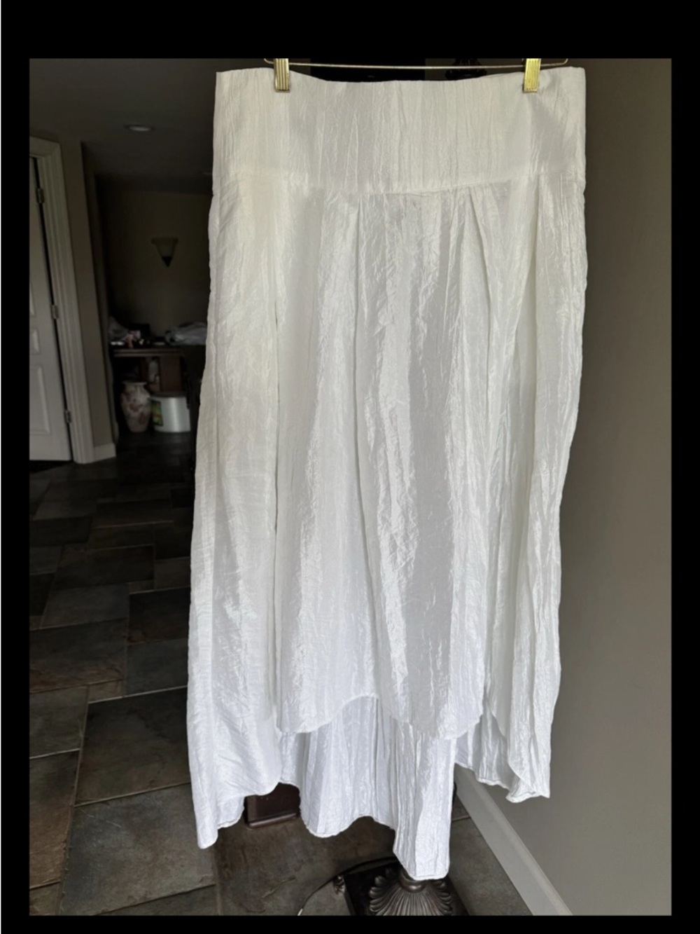 NWOT High End Boutique DANELLYS High  Waist Taffeta Maxi Skirt White - Size XL